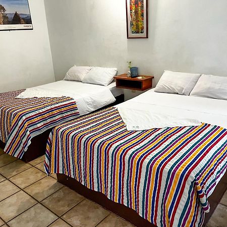 Hotel Om Downtown Santa Cruz Huatulco Esterno foto