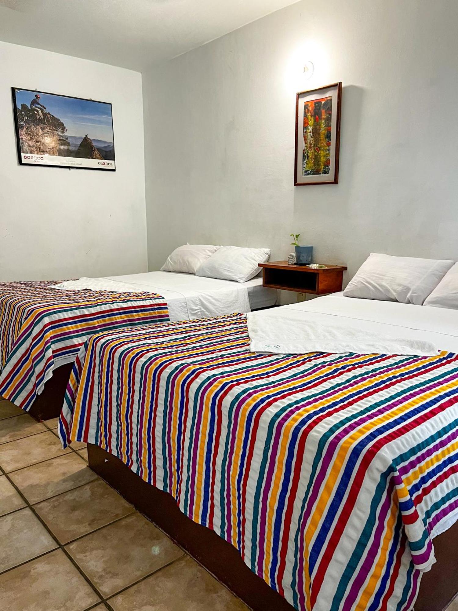 Hotel Om Downtown Santa Cruz Huatulco Esterno foto